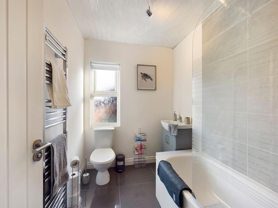It'S Broadway Baby! Great House Close To City Centre Belfast Bagian luar foto